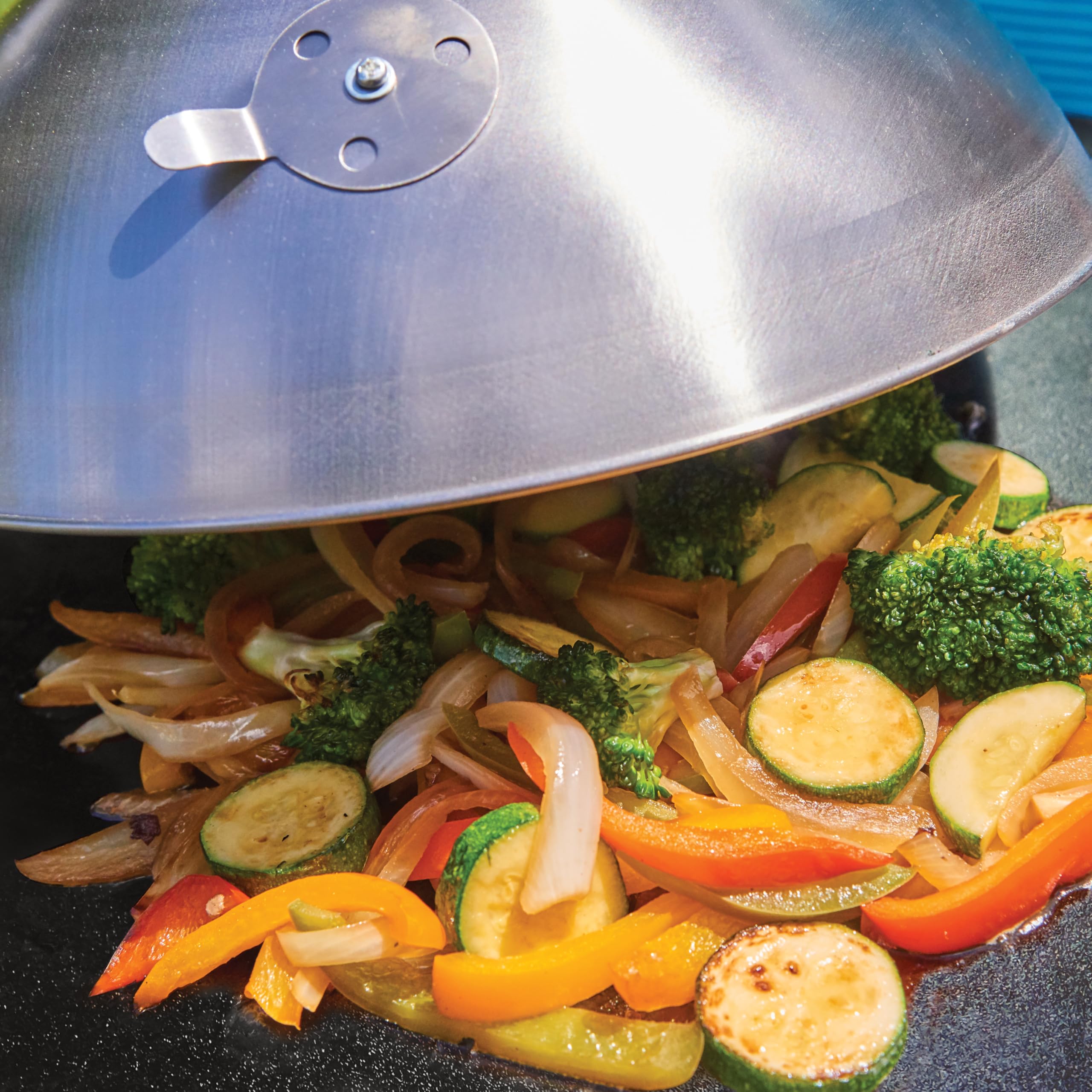 cuisinart-360-griddle-outdoor-cooking-center-22-inch-flat-top-gas-grill image 7
