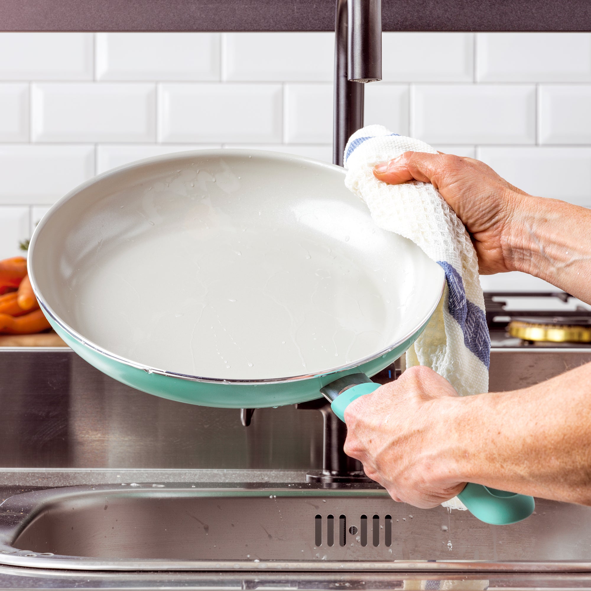 greenlife-sandstone-10-inch-frypan-diamond-infused-nonstick image 4