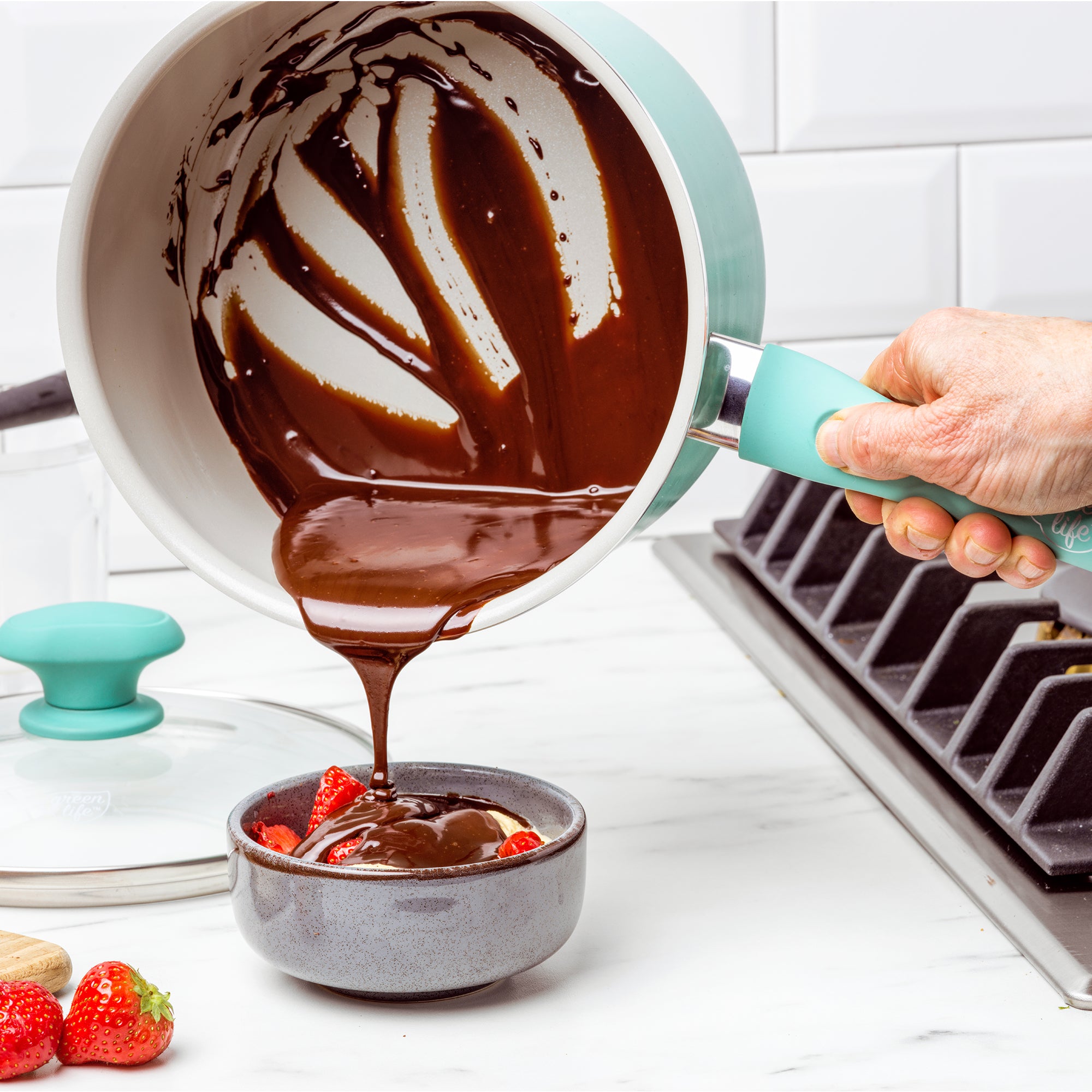 greenlife-sandstone-2-5-quart-sauce-pan-with-glass-lid image 3