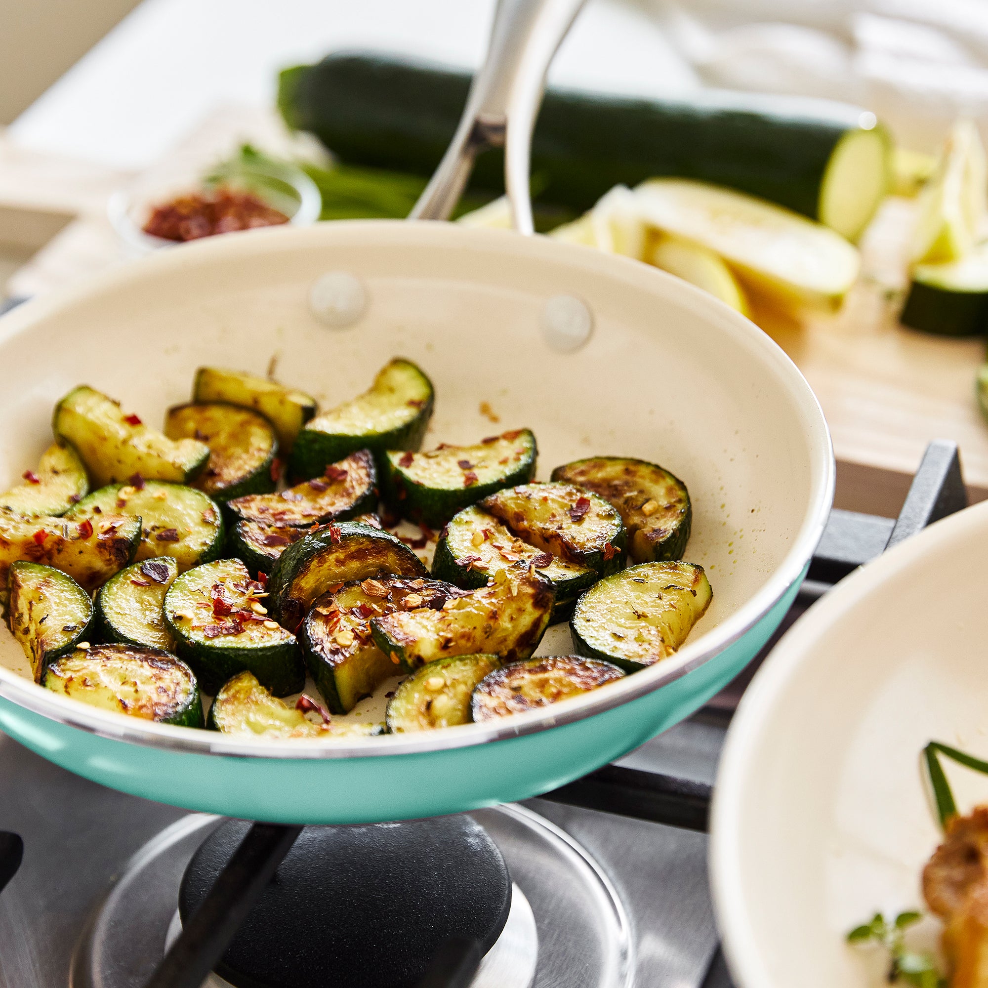 greenlife-artisan-8-and-10-inch-frypan-set-oven-safe-to-600-f-ceramic-nonstick image 4