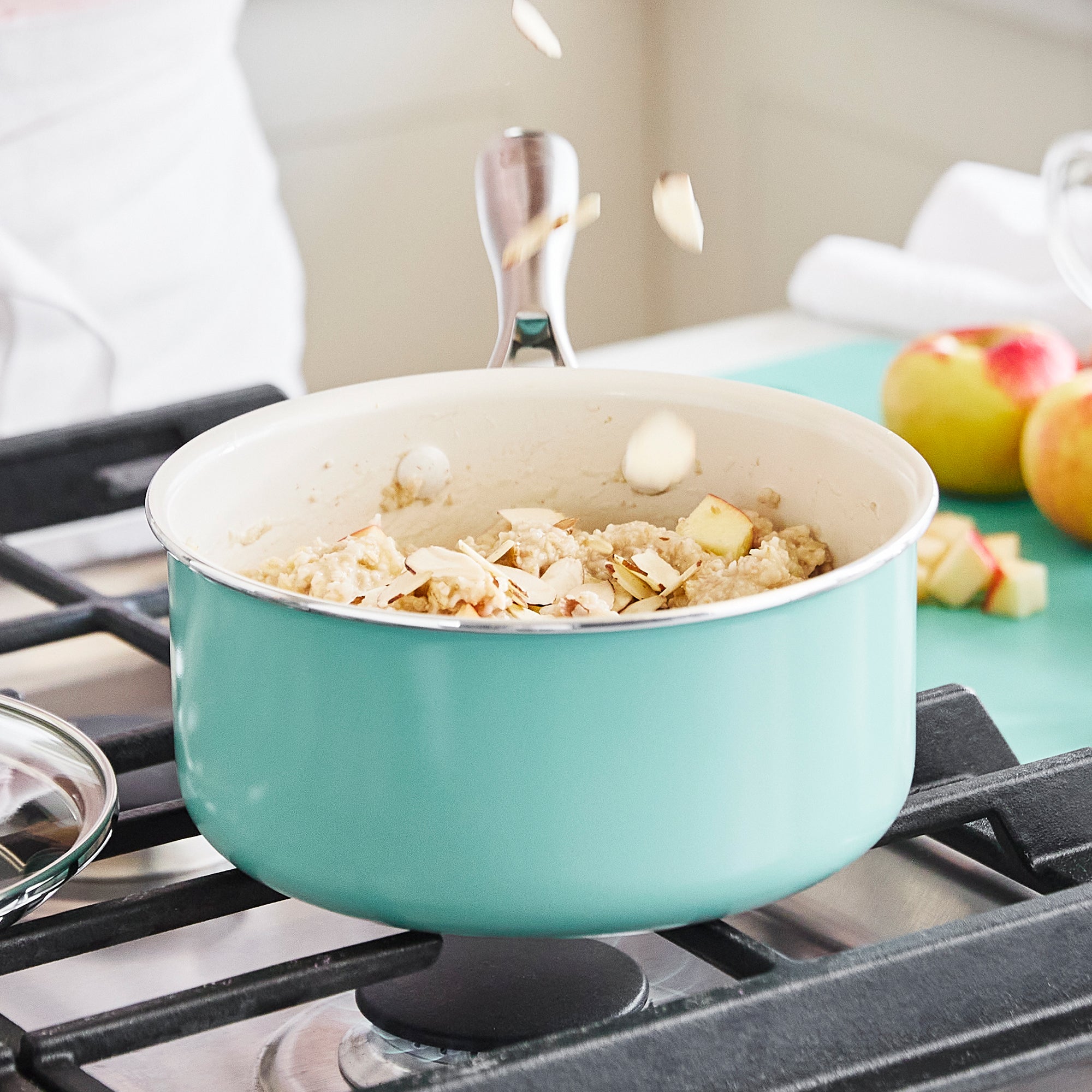 greenlife-artisan-saucepan-set-with-lids image 5