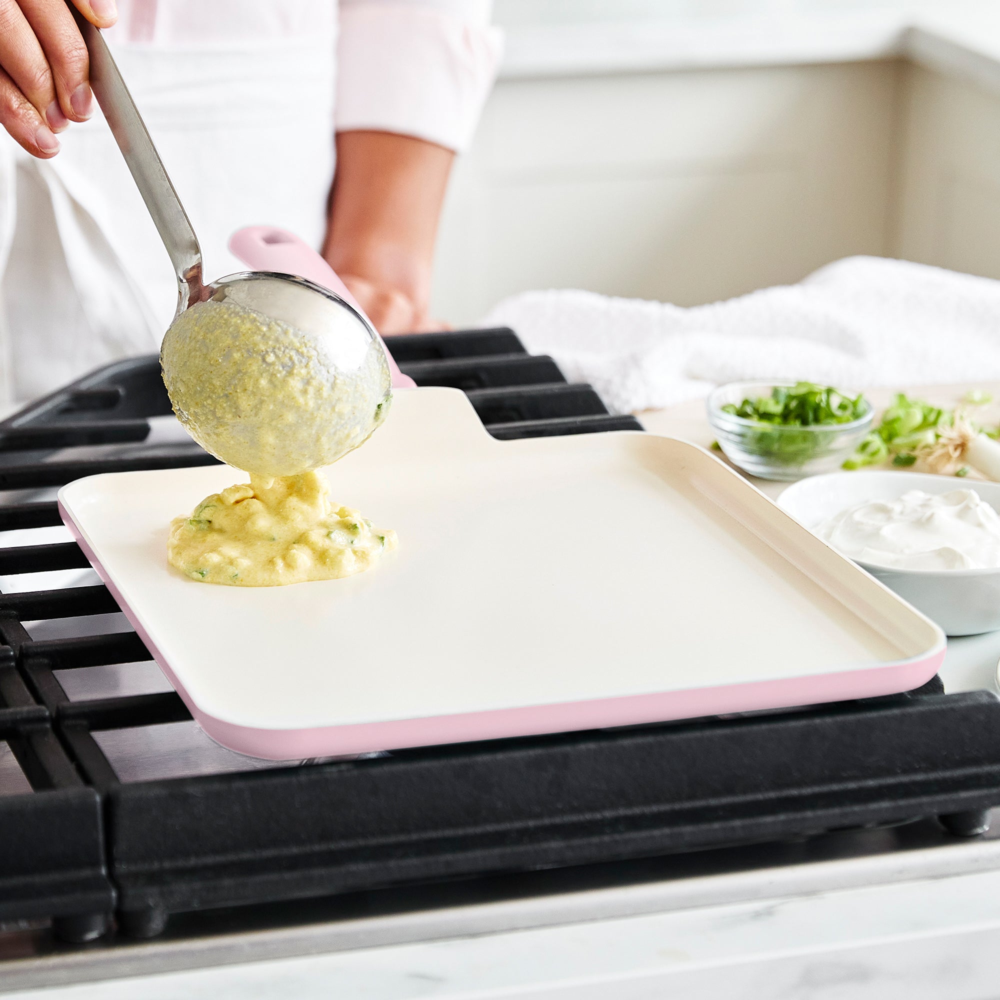 greenlife-soft-grip-griddle-extra-large-ceramic-nonstick image 4