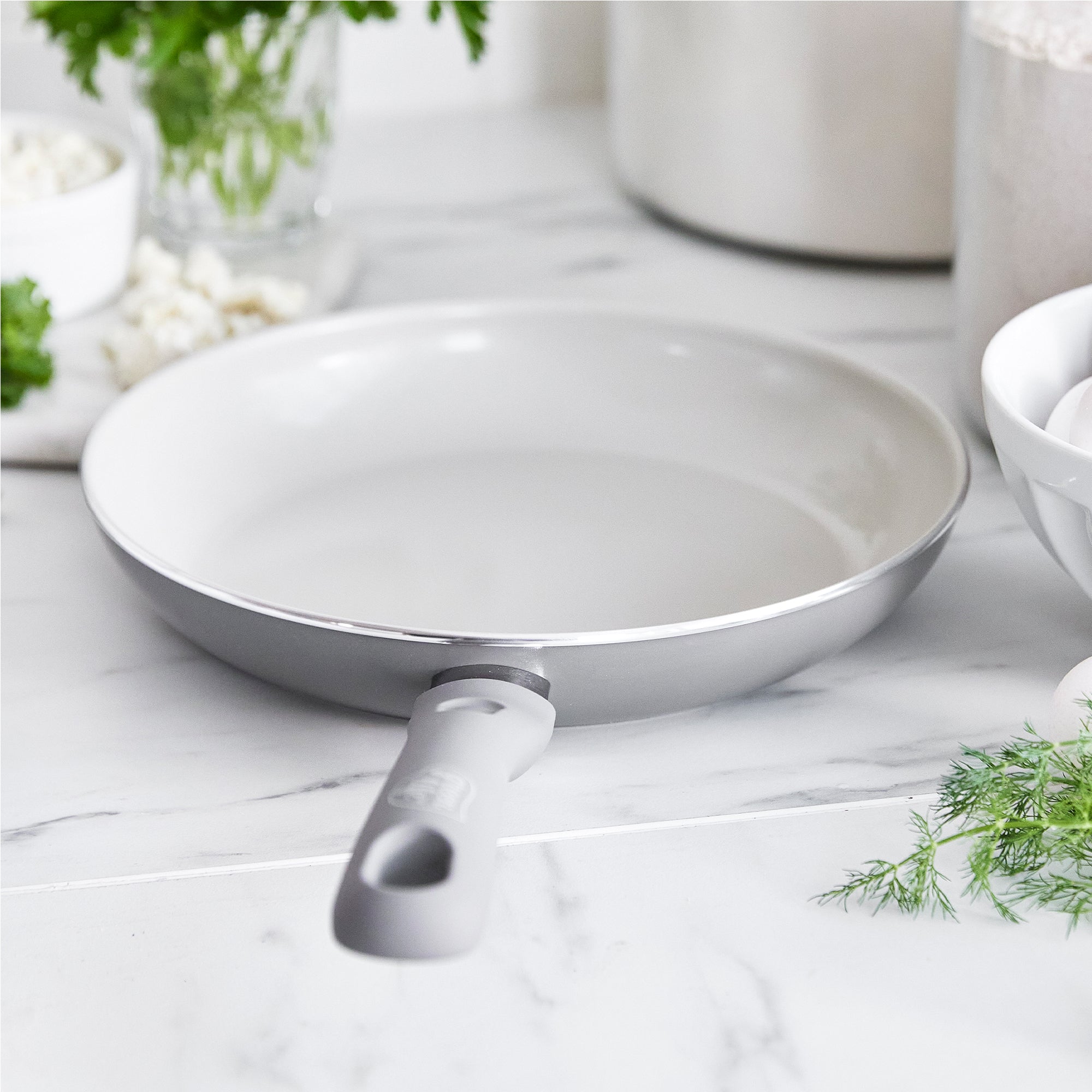 greenlife-sandstone-10-inch-frypan-diamond-infused-nonstick image 5