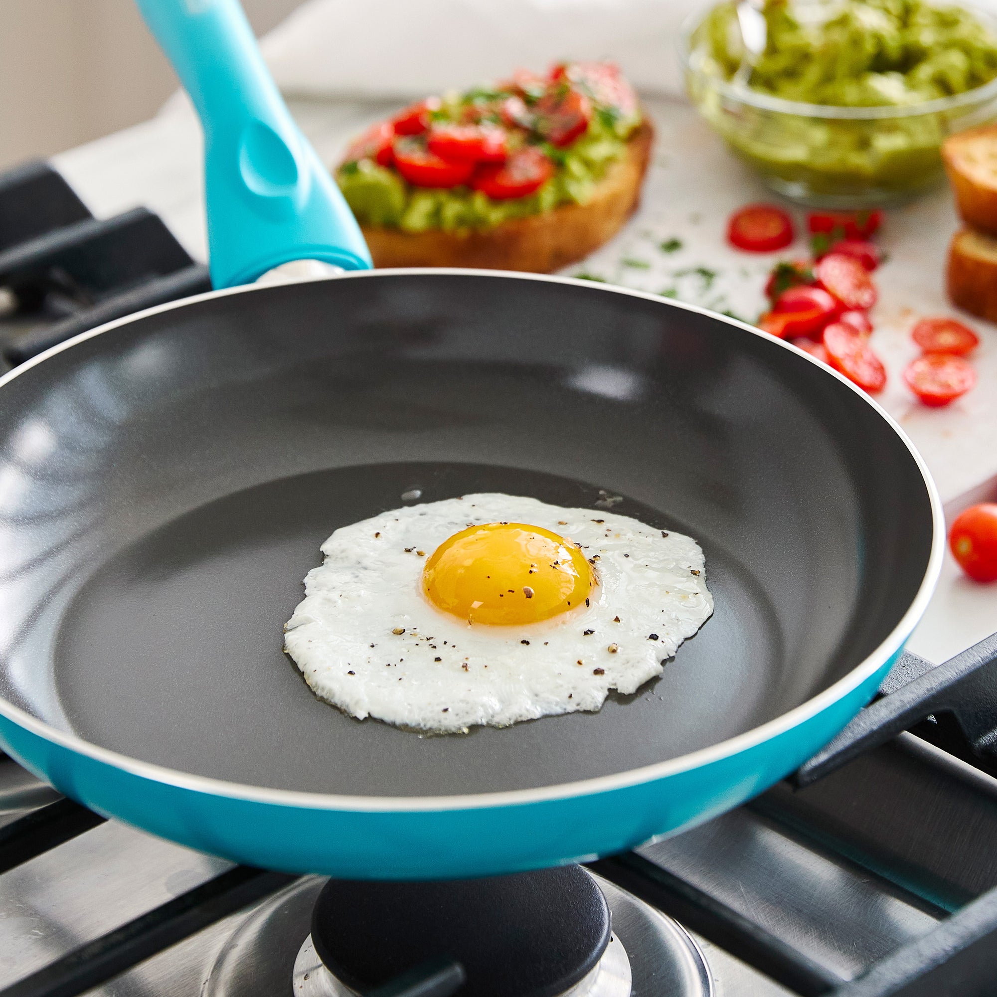 greenlife-essentials-12-piece-cookware-set-ceramic-nonstick-induction-ready image 5