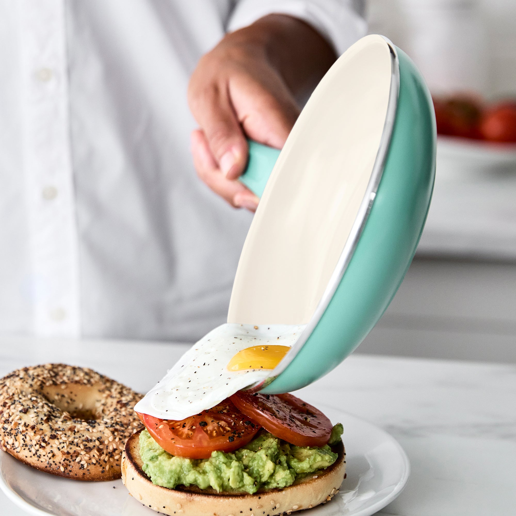 greenlife-soft-grip-breakfast-set-8-inch-frypan-and-bamboo-spatula image 3