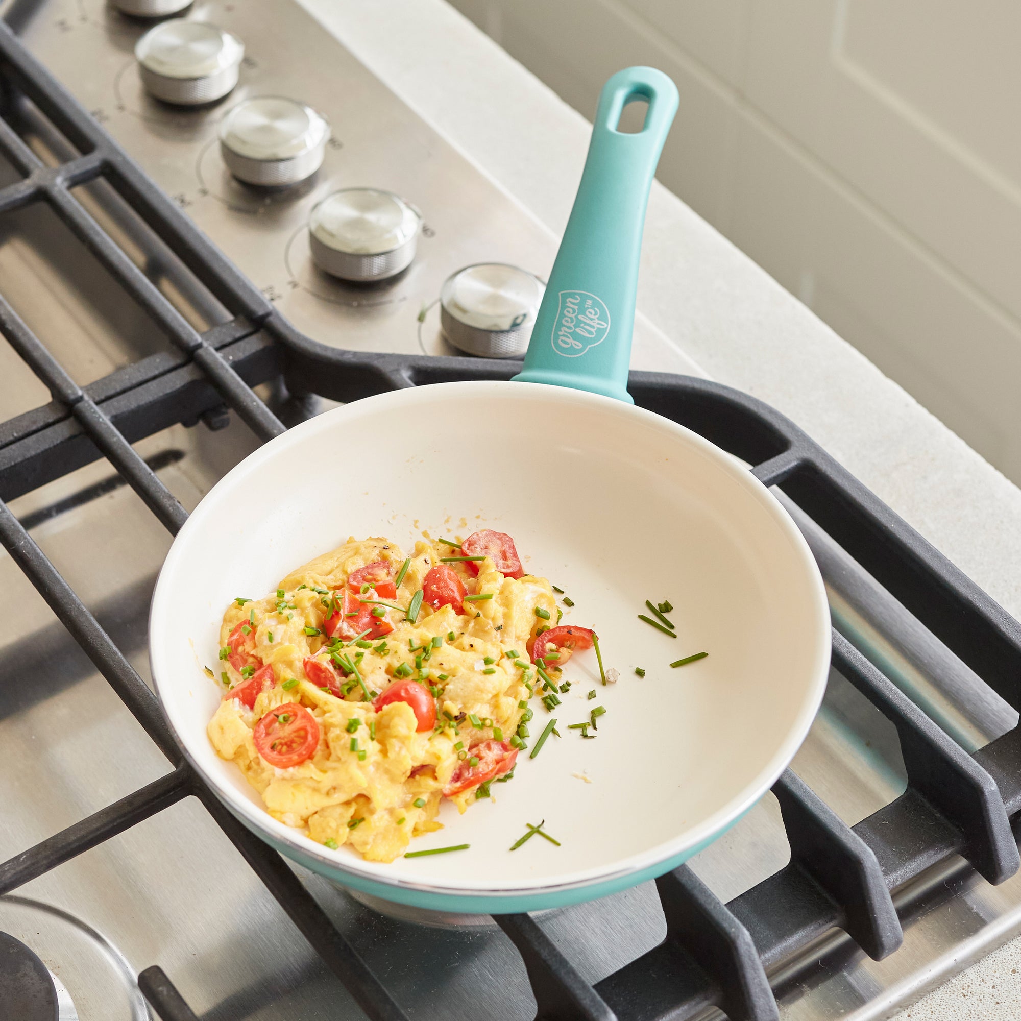 greenlife-soft-grip-breakfast-set-8-inch-frypan-and-bamboo-spatula image 6