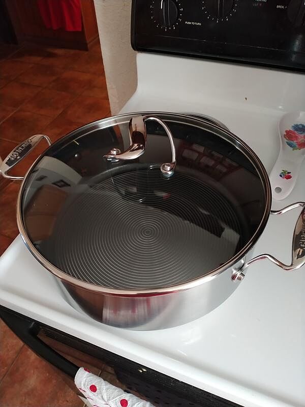 Solid pans