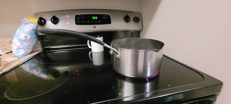 Nice pans, but handles get hot